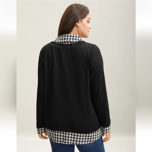 NWT- Black Vneck Sweater With Gigham Design At Collar And Hem-Size 28/5X - Picture 2 of 7